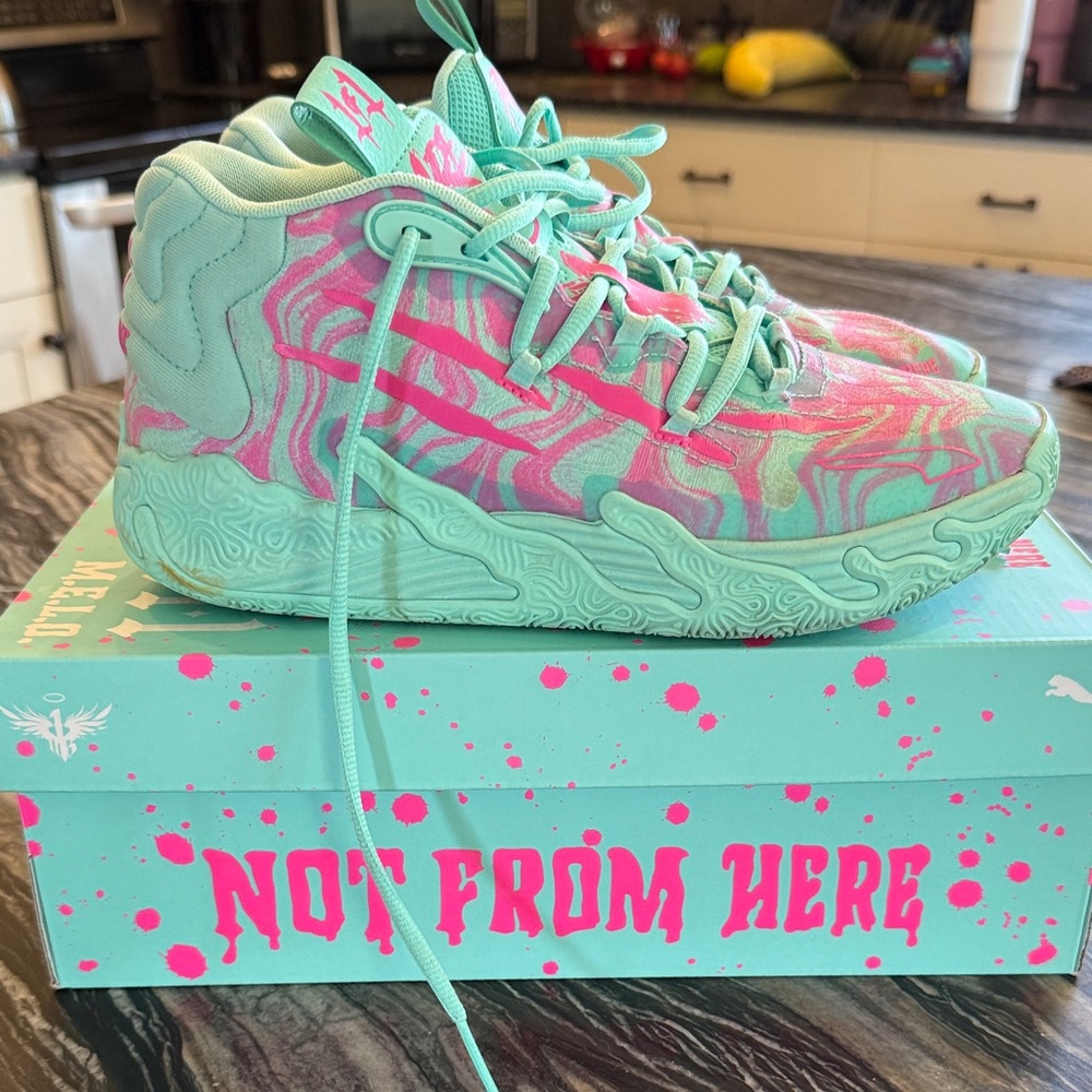 Puma Melo Basketball shoes Turquoise and Pink